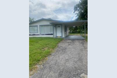 1700 NW 26th Ave, Fort Lauderdale, FL 33311 - Photo 1