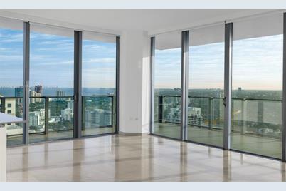 88 SW 7th St #3302, Miami, FL 33130 - Photo 1