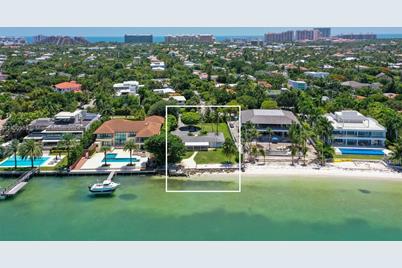 398 Harbor Dr, Key Biscayne, FL 33149 - Photo 1