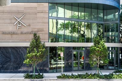 1000  Brickell Plz #2015, Miami, FL 33131 - Photo 1