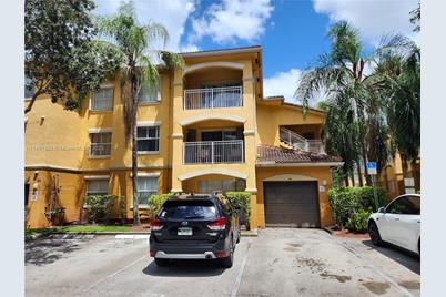 9625 NW 1st Ct #11-305, Pembroke Pines, FL 33024 - Photo 1