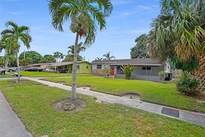 2830 NW 18th Ct, Fort Lauderdale, FL 33311 - Photo 1