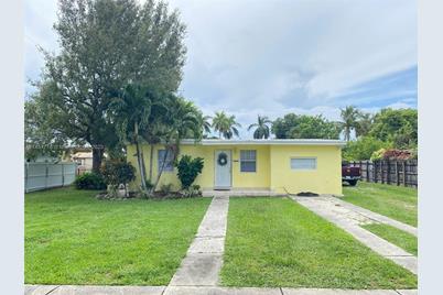 10040 SW 47th St, Miami, FL 33165 - Photo 1