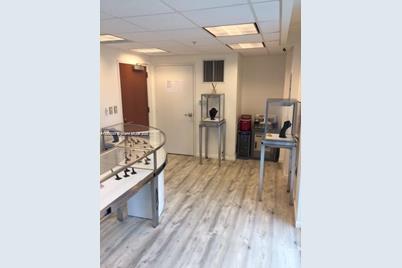 31 SE 5th St #CU-501, Miami, FL 33131 - Photo 1