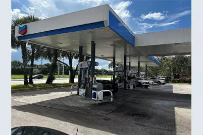 7201 Sheridan St, Hollywood, FL 33024 - Photo 1