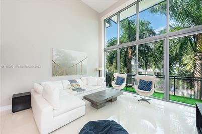 6000 Collins Ave #328 - Photo 1