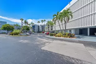 875 NE 195th St, Miami, FL 33179 - Photo 1