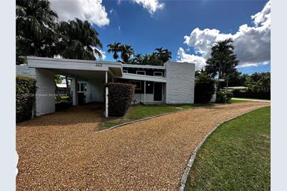 2431 SW 63rd Ave, Miami, FL 33155 - Photo 1
