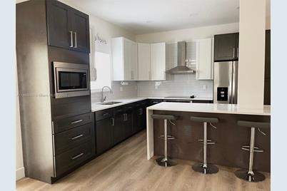 858 NW 126th Ave, Coral Springs, FL 33071 - Photo 1