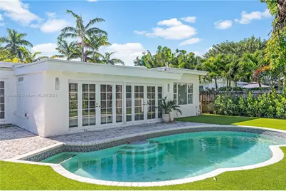 345 Fairway Dr, Miami Beach, FL 33141 - Photo 1