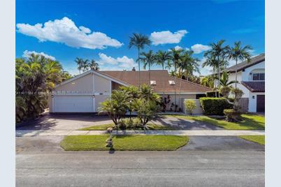 11450 SW 101st Ter, Miami, FL 33176 - Photo 1