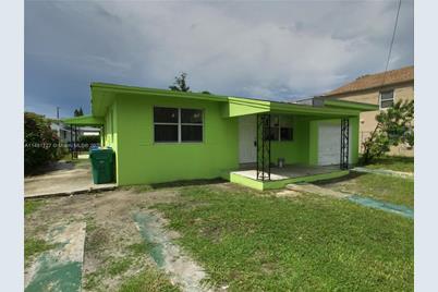 1210 NW 57th St - Photo 1