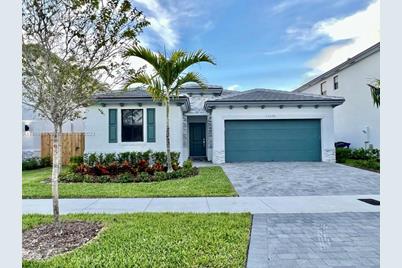 13370 SW 284th Ter - Photo 1