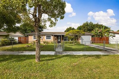 16230 SW 102nd Ave - Photo 1