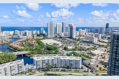 200 Diplomat Pkwy #423, Hallandale Beach, FL 33009 - Photo 1