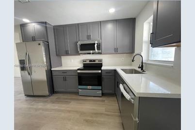 1814 SW 22nd St #1, Fort Lauderdale, FL 33315 - Photo 1