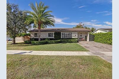 5222 SW 128th Pl, Miami, FL 33175 - Photo 1