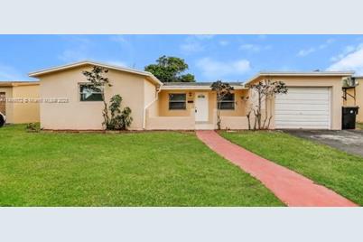 3600 NW 40th Ct, Lauderdale Lakes, FL 33309 - Photo 1