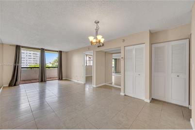 1775 Washington Ave #4D, Miami Beach, FL 33139 - Photo 1