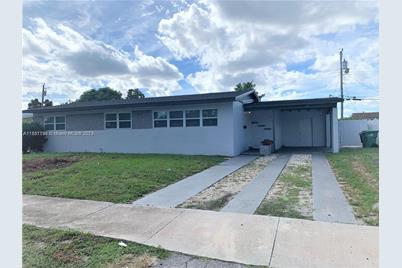 18030 NW 14th Ave - Photo 1