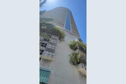 1750 N Bayshore Dr #4008, Miami, FL 33132 - Photo 1