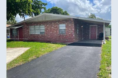 3140 NW 5th Ct - Photo 1
