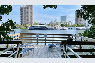 19901 E Country Club Dr #2103, Aventura, FL 33180 - Photo 1