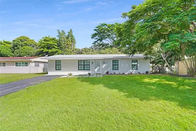 1661 SW 32nd Ct, Fort Lauderdale, FL 33315 - Photo 1