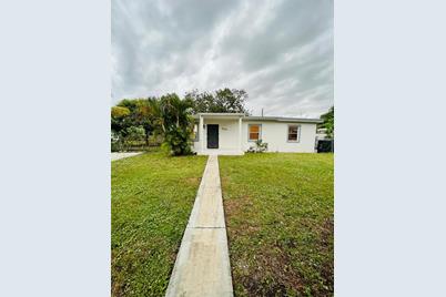 2335 W Bunche Park Dr, Miami Gardens, FL 33054 - Photo 1