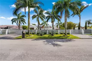 14090 SW 34th St, Miami, FL 33175 - Photo 1