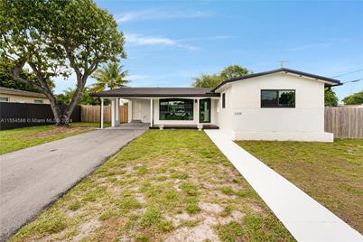 3309 Roosevelt St, Hollywood, FL 33021 - Photo 1