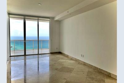 18201 Collins Ave #4702 - Photo 1