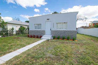 2340 NW 53rd St - Photo 1