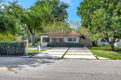 2198 NE 183rd St, North Miami Beach, FL 33179 - Photo 1