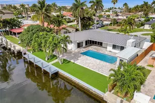 2560 SE 9th St, Pompano Beach, FL 33062 - Photo 1