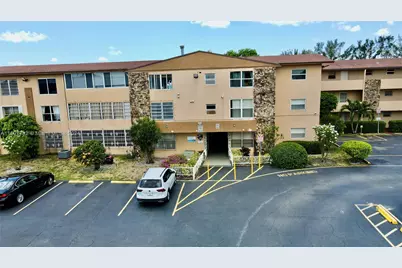 140 Royal Palm Rd #312, Hialeah Gardens, FL 33016 - Photo 1
