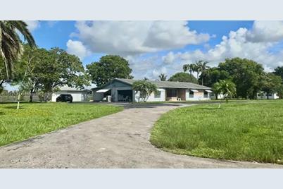 23290 SW 170th Ct, Homestead, FL 33031 - Photo 1