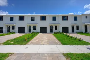 860 SW 1st St, Florida City, FL 33034 - Photo 1