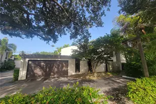 7101 SW 67th Ave, South Miami, FL 33143 - Photo 1