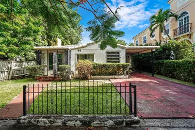 44 NE 44th St, Miami, FL 33137 - Photo 1