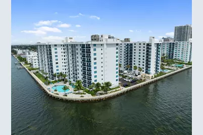 7501 E Treasure Dr #3C, North Bay Village, FL 33141 - Photo 1