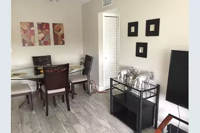 3075 NW 7th St #401, Miami, FL 33125 - Photo 3