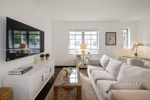 435 21st St, Miami Beach, FL 33139 - Photo 1