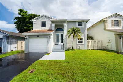 3724 NW 107th Ter, Sunrise, FL 33351 - Photo 1