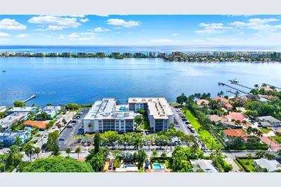 1516 S Lakeside Dr #112, Lake Worth, FL 33460 - Photo 1