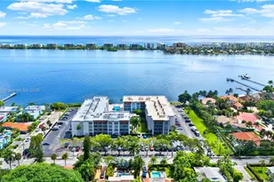 1516 S Lakeside Dr, Lake Worth, FL 33460 - Photo 1