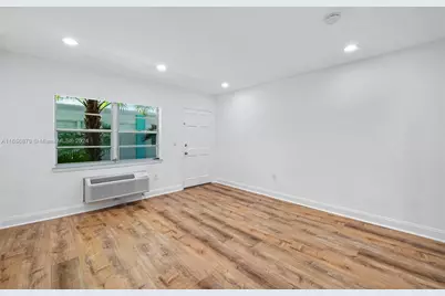 911 Meridian Ave #106, Miami Beach, FL 33139 - Photo 1
