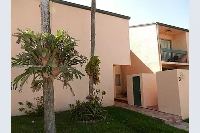9173 Fontainebleau Blvd #3, Miami, FL 33172 - Photo 1