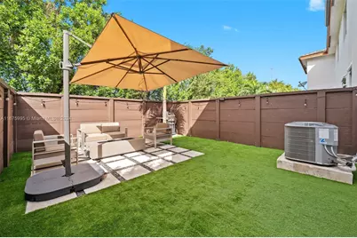 15800 NW 91st Ct, Miami Lakes, FL 33018 - Photo 1