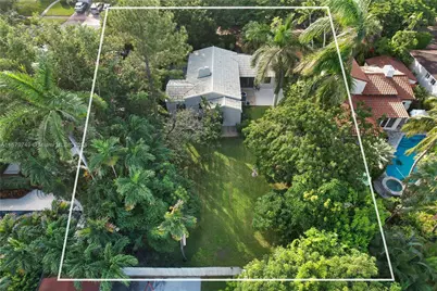 4449 Post Ave, Miami Beach, FL 33140 - Photo 1